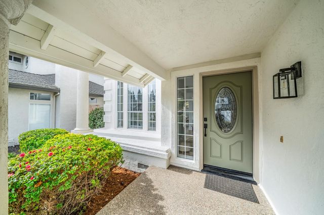 6051 Kenneth Oak Way, Fair Oaks, CA 95628