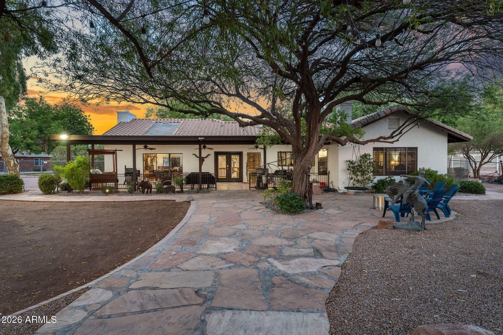 2601 E MESQUITE Street, Gilbert, AZ 85296 — photo 5