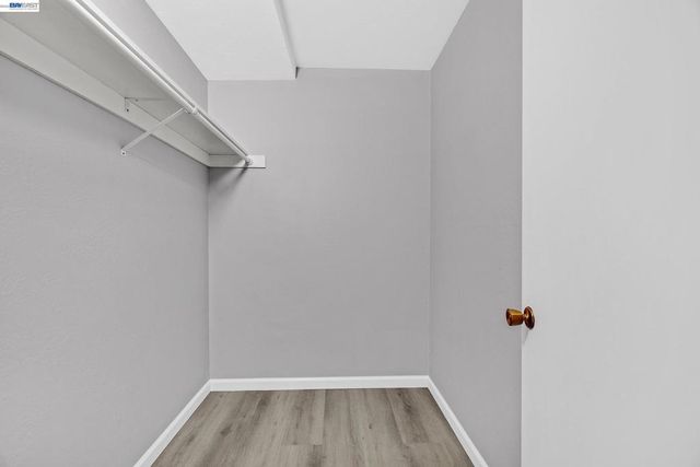 2133 Santa Clara Ave 328, Alameda, CA 94501