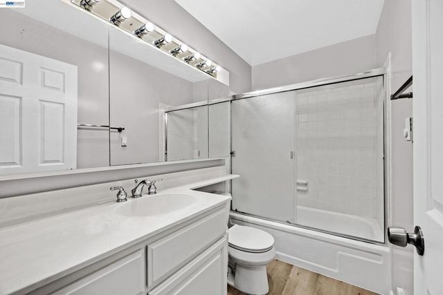 2133 Santa Clara Ave 328, Alameda, CA 94501