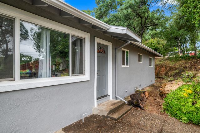 4428 Panorama Dr, Placerville, CA 95667