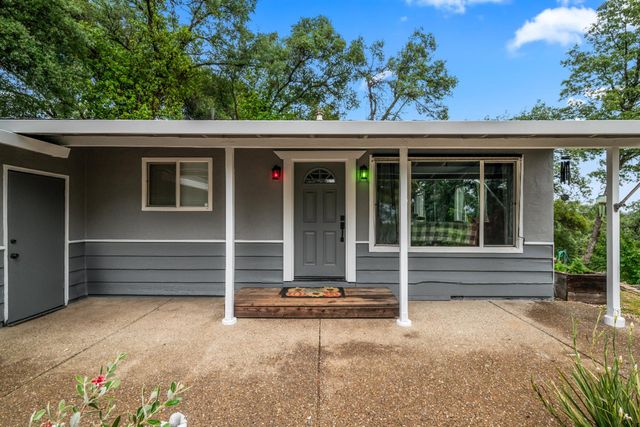4428 Panorama Dr, Placerville, CA 95667