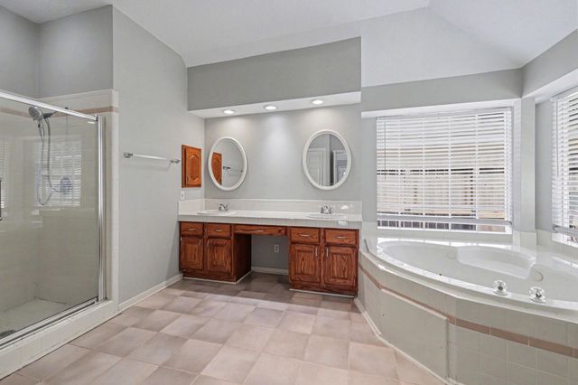 215 Bristol Bend Circle, Spring, TX 77382