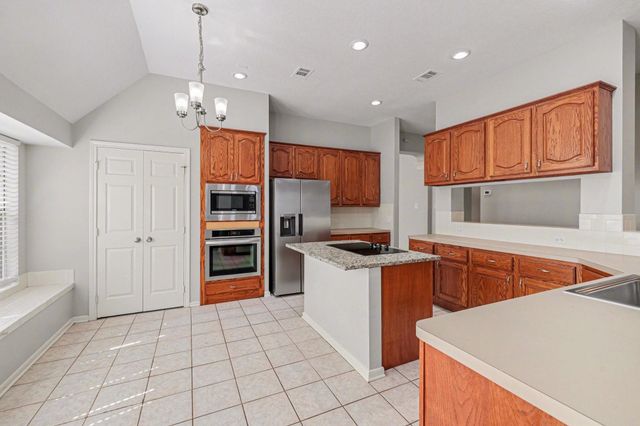 215 Bristol Bend Circle, Spring, TX 77382