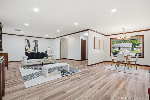 7027 E 47th Street, Tulsa, OK 74145
