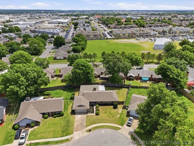 7027 E 47th Street, Tulsa, OK 74145