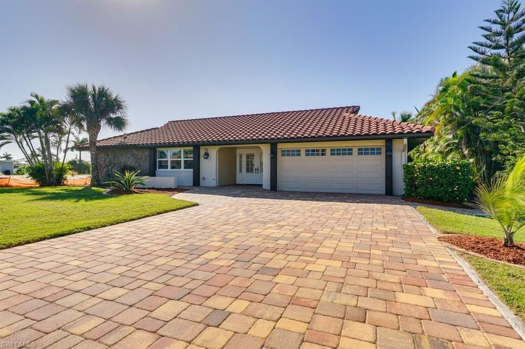 6359 Plumosa AVE, Fort Myers, FL 33908
