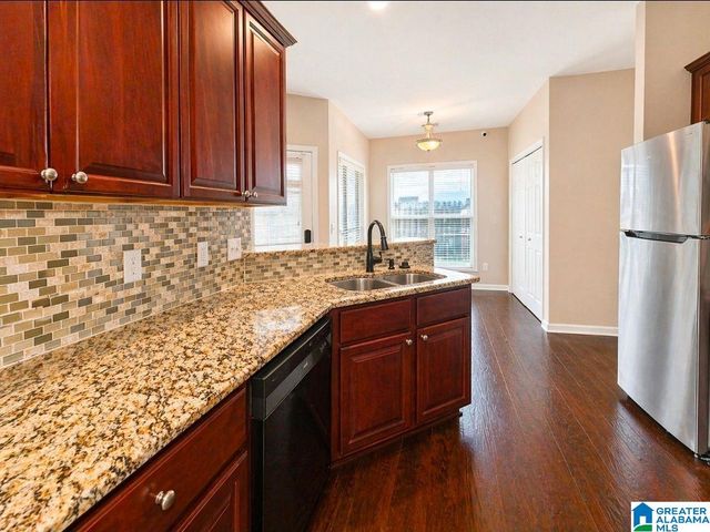 2042 FOREST LAKES LANE, Sterrett, AL 35147