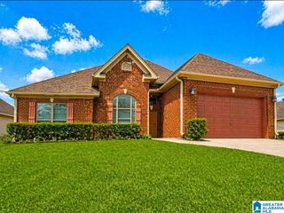 2042 FOREST LAKES LANE, Sterrett, AL 35147