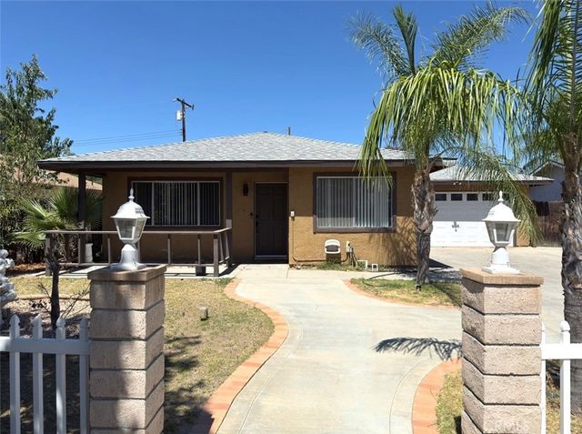 915 Marlyce, Hemet, CA 92543