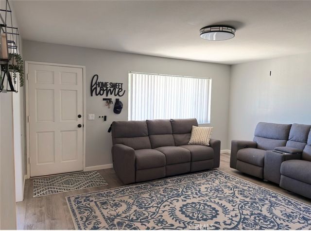 915 Marlyce, Hemet, CA 92543