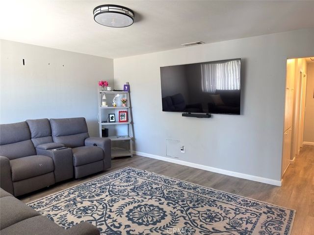 915 Marlyce, Hemet, CA 92543