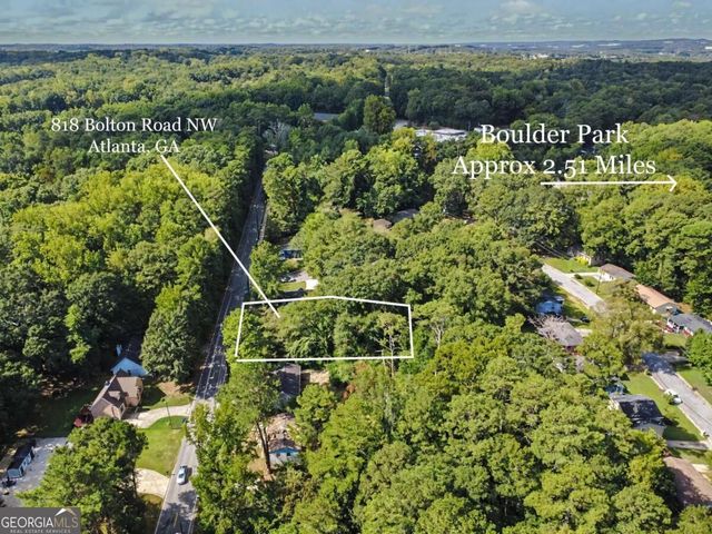 818 Bolton Road NW, Atlanta, GA 30331