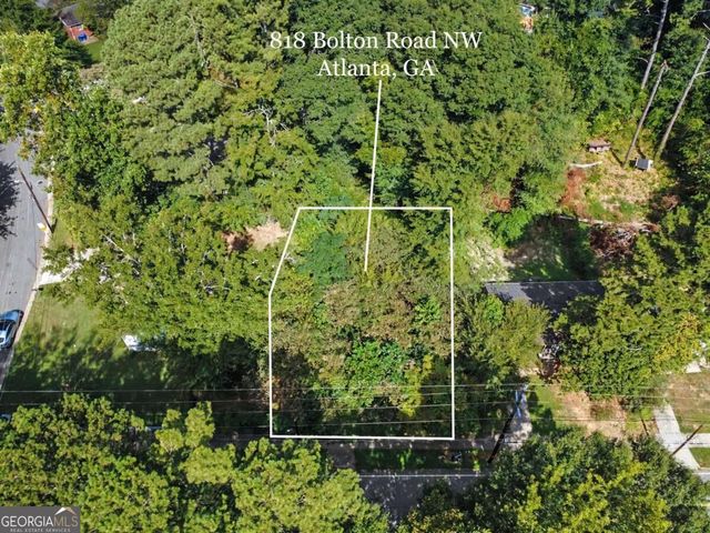 818 Bolton Road NW, Atlanta, GA 30331