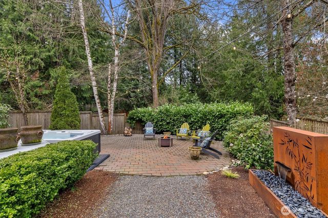 2524 225th Place NE, Sammamish, WA 98074