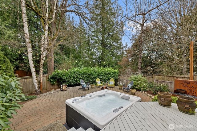 2524 225th Place NE, Sammamish, WA 98074