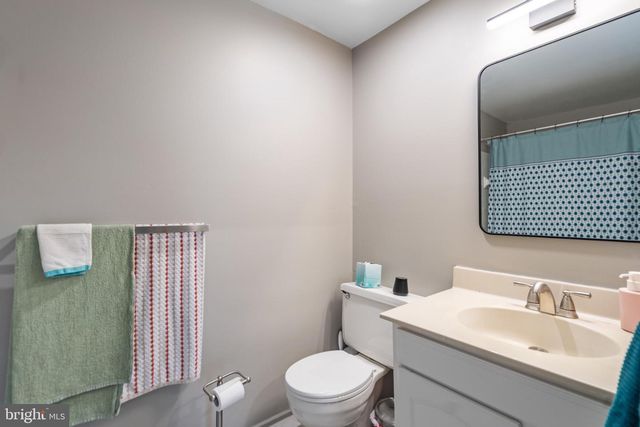 9928 WOOD WREN CT, Fairfax, VA 22032