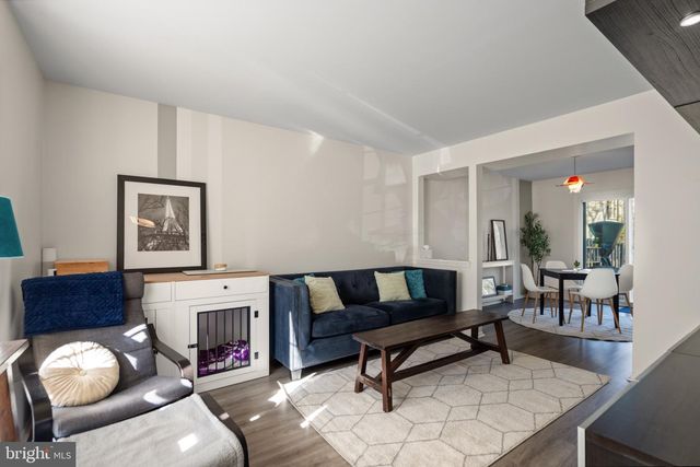 9928 WOOD WREN CT, Fairfax, VA 22032