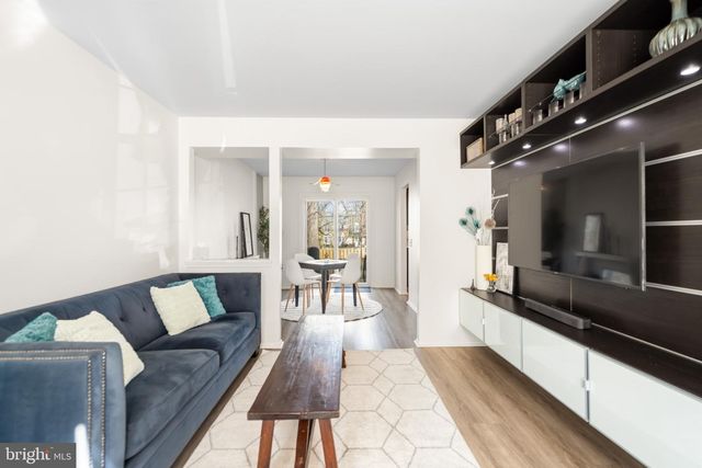 9928 WOOD WREN CT, Fairfax, VA 22032