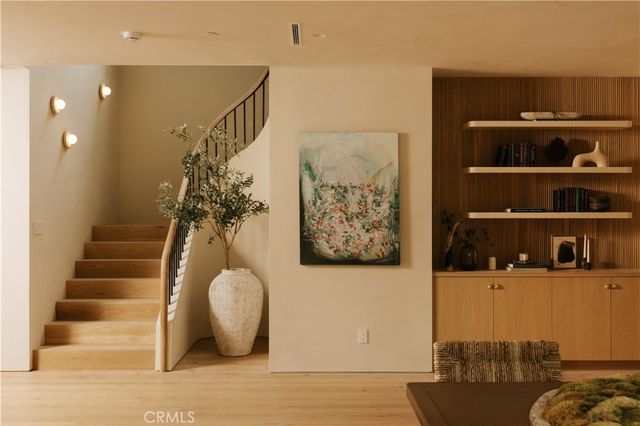 4521 Mary Ellen Avenue, Sherman Oaks, CA 91423