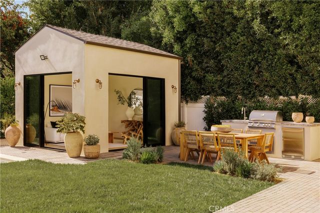 4521 Mary Ellen Avenue, Sherman Oaks, CA 91423