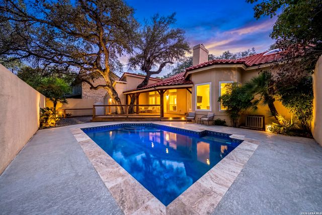 9114 Rustlers Creek Dr, San Antonio, TX 78230