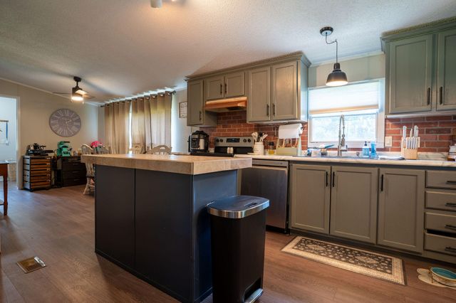 454 County Road 131, Bryant, AL 35958