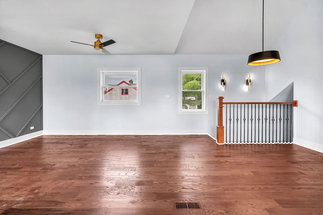 718 E 152nd Street, Phoenix, IL 60426