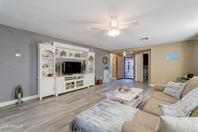 13801 W Ironwood Street, Surprise, AZ 85374