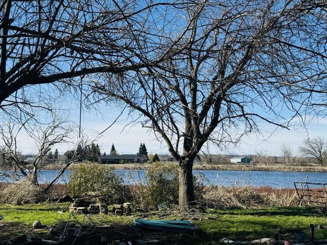 22148 Lone Tree Road, Anderson, CA 96007