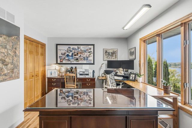 W14198 Selwood Drive, Prairie Du Sac, WI 53578