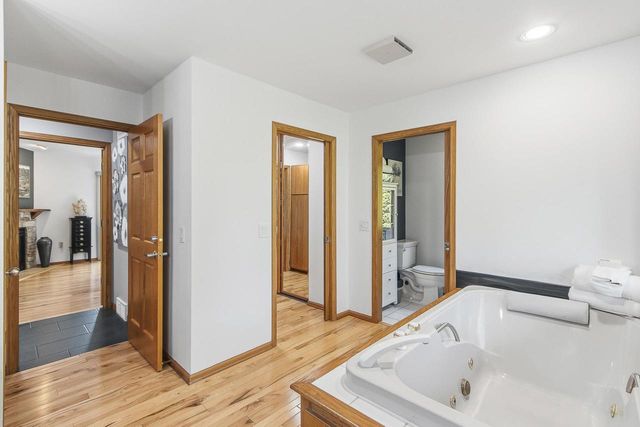 W14198 Selwood Drive, Prairie Du Sac, WI 53578