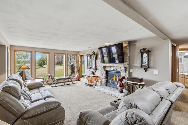 W14198 Selwood Drive, Prairie Du Sac, WI 53578
