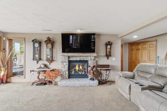 W14198 Selwood Drive, Prairie Du Sac, WI 53578