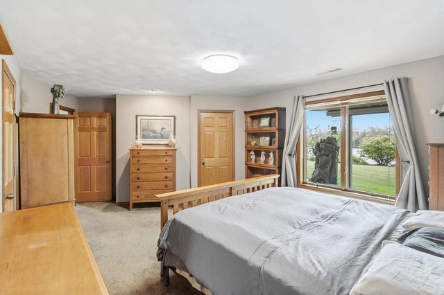 W14198 Selwood Drive, Prairie Du Sac, WI 53578