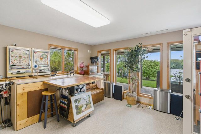 W14198 Selwood Drive, Prairie Du Sac, WI 53578