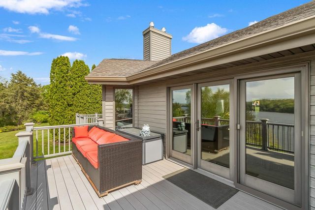 W14198 Selwood Drive, Prairie Du Sac, WI 53578