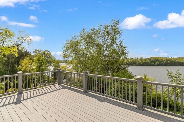 W14198 Selwood Drive, Prairie Du Sac, WI 53578