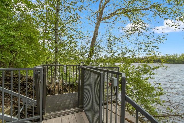W14198 Selwood Drive, Prairie Du Sac, WI 53578