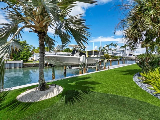 795 MARBURY LANE, Longboat Key, FL 34228