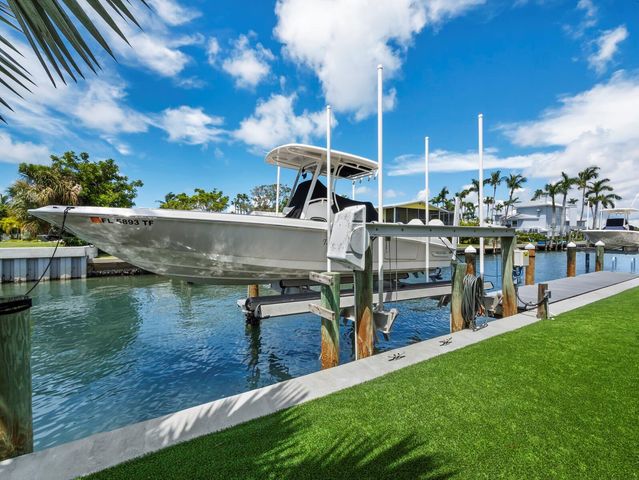 795 MARBURY LANE, Longboat Key, FL 34228
