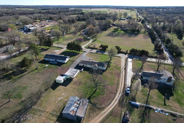 6141 North State Highway H, Springfield, MO 65803