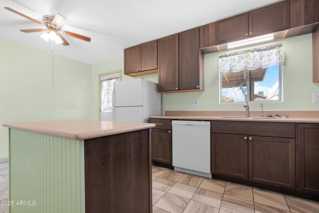 1046 S KACHINA Street, Mesa, AZ 85204