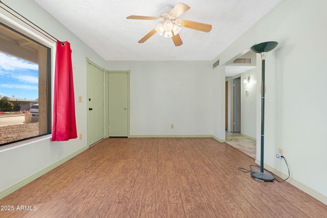 1046 S KACHINA Street, Mesa, AZ 85204