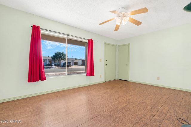 1046 S KACHINA Street, Mesa, AZ 85204