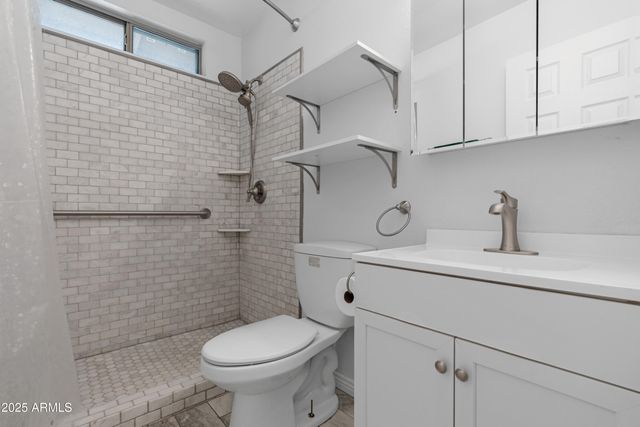 1046 S KACHINA Street, Mesa, AZ 85204