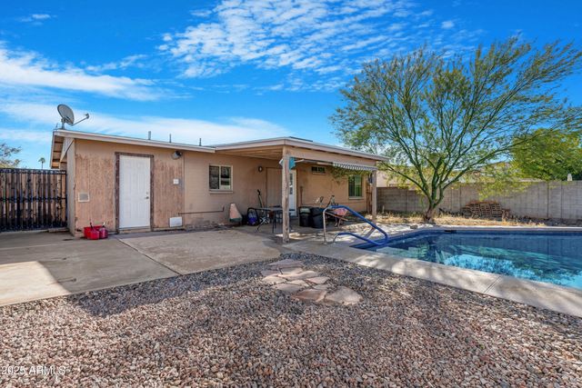 1046 S KACHINA Street, Mesa, AZ 85204