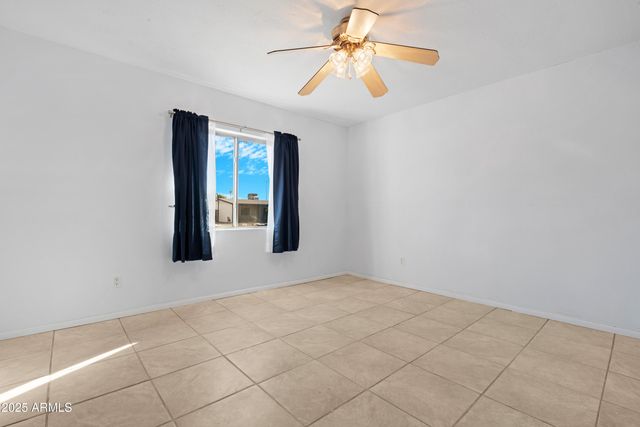 1046 S KACHINA Street, Mesa, AZ 85204