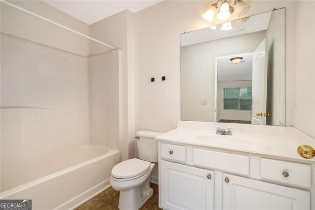 210 Harmony Lake Drive, Canton, GA 30115