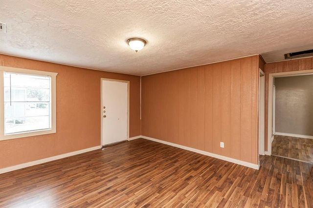 412 Mlk, Woodville, TX 75979